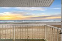 Oceanfront King Suite With Full Kitchen Beach Access Pool & Hot Tub - Chambres d'hôtes Lincoln City