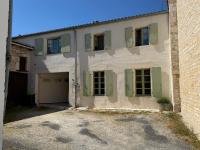 Suite de charme dans une maison charentaise - Ferienwohnung Cozes