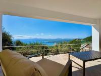 Elysian Hill Villa with private pool by DadoVillas - B&B Spartýlas