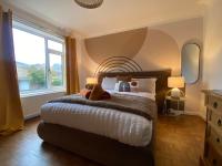 Large House in Norwich, 5 bedrooms FREE parking - B&B Cringleford