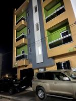 MBAO Sipres Appartement moderne bord de mer - Chambres d’hôtes Mbaw
