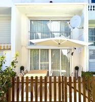 Precioso bungalow con piscina en 1a Linea Playa - Bed and Breakfast Denia