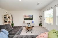Modern Comfort, Close to Everything - B&B Houston