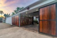 The Jade Tiger - B&B Padang