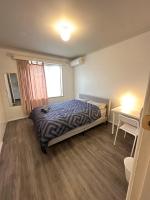 Comfortable and Spacious Queen Room , Train Station - BM3 - B&B Melbourne