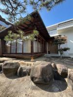 伊都伎-Itsuki- 宮島口の貸切一軒家 世界遺産宮島へ渡る港まで徒歩圏内 最大16名 - Chambres d'hôtes Hatsukaichi