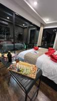Chalé com banheira, piscina e cachoeira privativa - B&B Taubaté