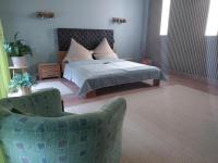 Pension am Bernsteinmuseum Ferienwohnung - B&B Ribnitz-Damgarten