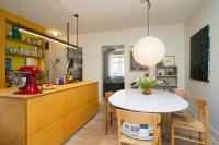 Art-Filled Flat With Courtyard Oasis In Nørrebro - Ferienwohnung Kopenhagen