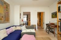 Art-Filled Flat With Courtyard Oasis In Nørrebro - Ferienwohnung Kopenhagen
