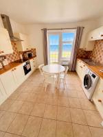 Coastal Retreat- Panoramic Views- Sleeps 4- Near Margate - B&B Westgate on Sea