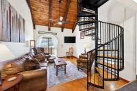 3-Bed Family Townhouse with Scenic Views & Patio - B&B Ellicottville