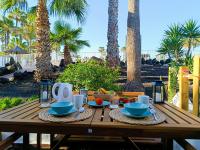 Casa Don Rodrigo Oasis Dunas, confort a pie de piscina - B&B Corralejo