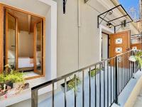 Skouna Luxury Suites by DadoVillas - B&B Róda