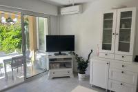 Garden studio 150 m from the beach - Ferienwohnung Fréjus