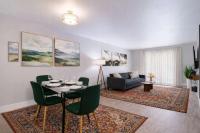 Chic South Tampa Retreat 2 King Beds Pool Gym & Prime Walkable Location - Chambres d'hôtes Tampa