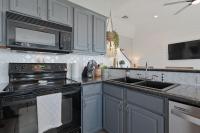 Serene Coastal Escape with Gulf Views home - Bed and Breakfast Galveston