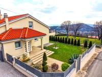 Villa PEPINELA - Holiday Home - Ferienwohnung Bribir