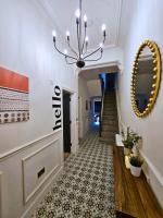 Spacious 5BR Blackpool Home, Cinema Room, Families Welcome, Sleeps 10 - B&B Blackpool
