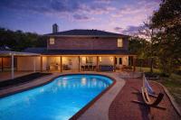 Texan 5 3 Oasis - Hot tub Pool Cinema Room - Chambres d’hôtes Rowlett