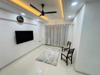 2 BHK with 2000 sqft terrace - Ferienwohnung Kalyān