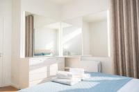Sun Lit Sea View Apartment-Green Coast 104C - B&B Himarë