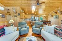 On 4 Acres! Retreat w/ Lake Access in Maple City - Ferienwohnung Maple City
