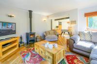 Dog-Friendly 5-Bedroom Retreat with Hot Tub - Pass the Keys - Chambres d'hôtes Shrewsbury