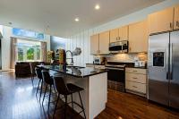 Chic Modern Condo in the Vibrant NuLu District - B&B Louisville