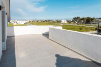Modern Studio Loft in Central Larnaca with WiFi - Chambres d'hôtes Larnaca
