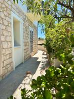 Tarsis Guest House - B&B Baunei