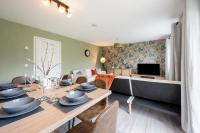 Chic 4bd Manchester Abode - Free Parking - Snooker - Chambres d’hôtes Manchester