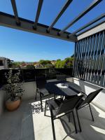 Apartment Nina, Tar - Bed and Breakfast Frata