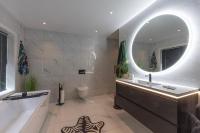 Spectacular 186 sqm luxury apt -prime location - B&B Ålesund