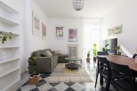 Spacious and bright accommodation with free parking - B&B Firenze
