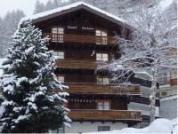 Fortuna - Cozy 3-bed, stunning Matterhorn view near skilift - B&B Zermatt