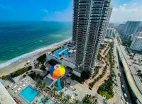 MVR Apartments Beachfront - Bed and Breakfast Hollywood