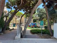 IsrApart Seaside Escape near beach - Chambres d'hôtes Bat Yam