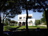 Finca Malyma with 2 villas and 1 apartment, beach front 10,000m2 botanic garden - B&B Zahora