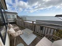 Wake Up by the Sea at Lydstep Beach - B&B Tenby