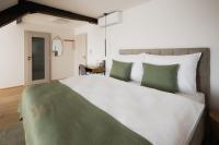 Maison Kounic Palace Suites - B&B Slavkov u Brna