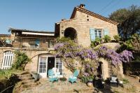 Idyllic French farmhouse - Bed and Breakfast Les Assions