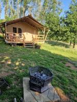 Deer Barn Retreats - Bed and Breakfast Hockworthy