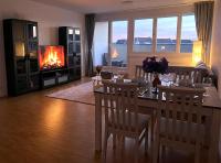 2BR Modern Apt in Berlin and Parking Sleeps 6 - Ferienwohnung Berlin