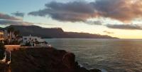 Front-Row Atlantic - Unwind with Sunset Views - B&B Gáldar