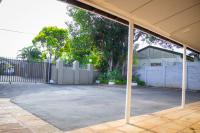 Mbathos guesthouse house - B&B Durban