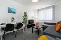 Vacant Nests The Northmuir Wi-Fi Sleeps 6 - B&B Wishaw