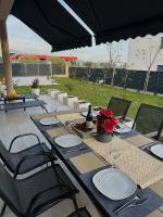 Luxury Garden Apartment Kaštela - B&B Kutleše