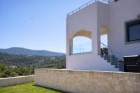 Elysian Seaside Villa - B&B Almirida