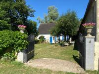 Jolie maison de campagne au bord d'un ruisseau - Chambres d'hôtes Vinon